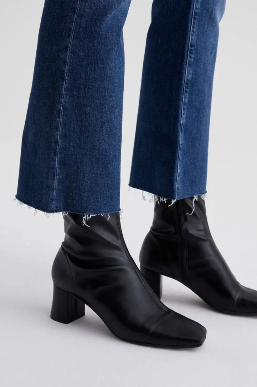      AG    Farrah Boot Crop Jean | La Brea