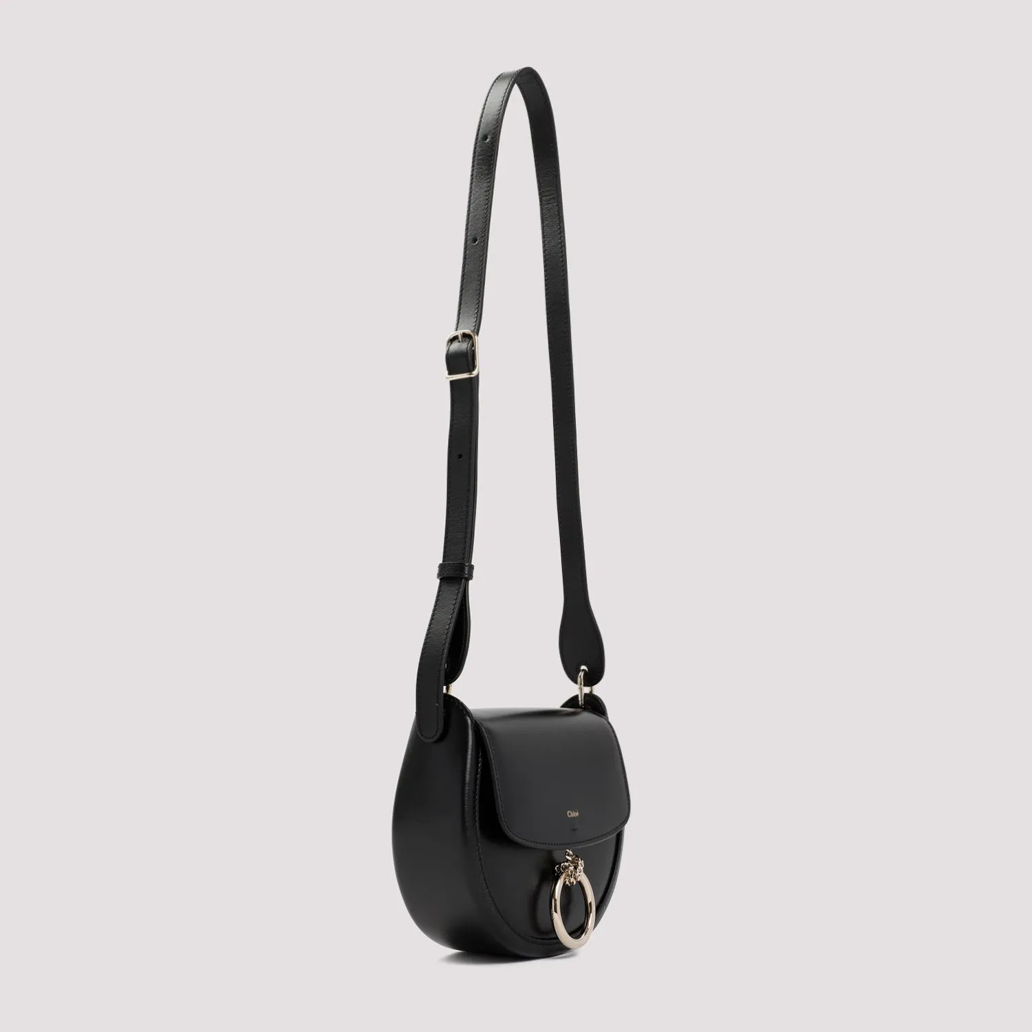 CHLO Elevate Your Style with the FW23 Arlene Shoulder Handbag