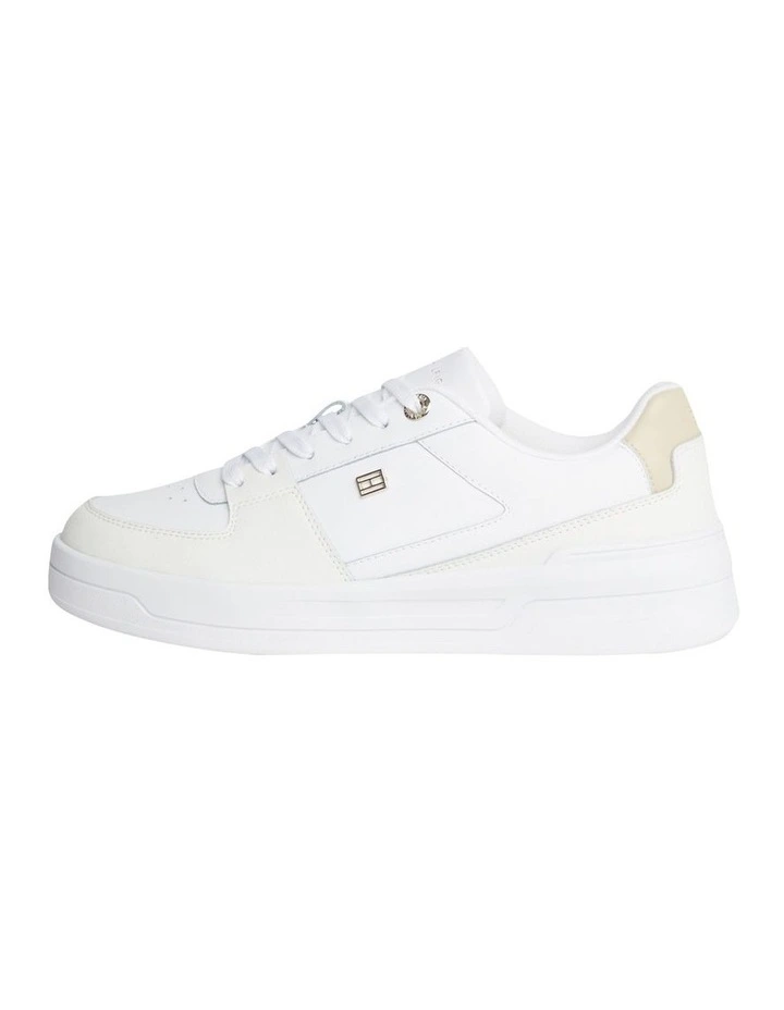 Essential Flag Plaque Basketball Trainers in White