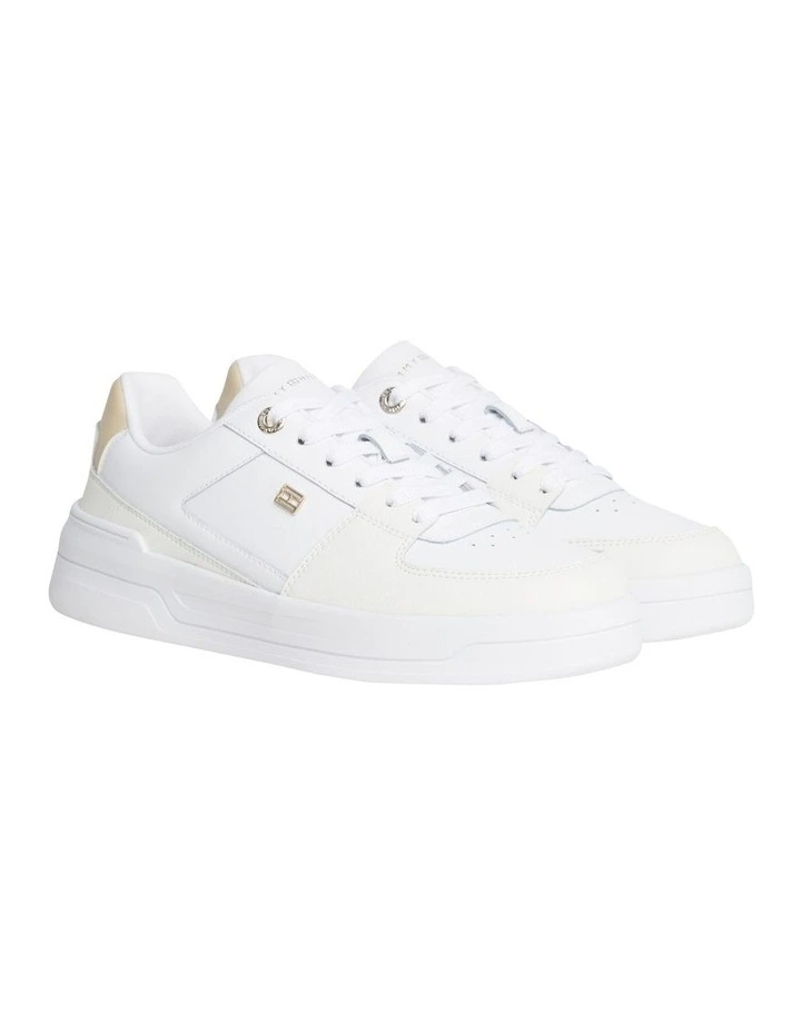 Essential Flag Plaque Basketball Trainers in White