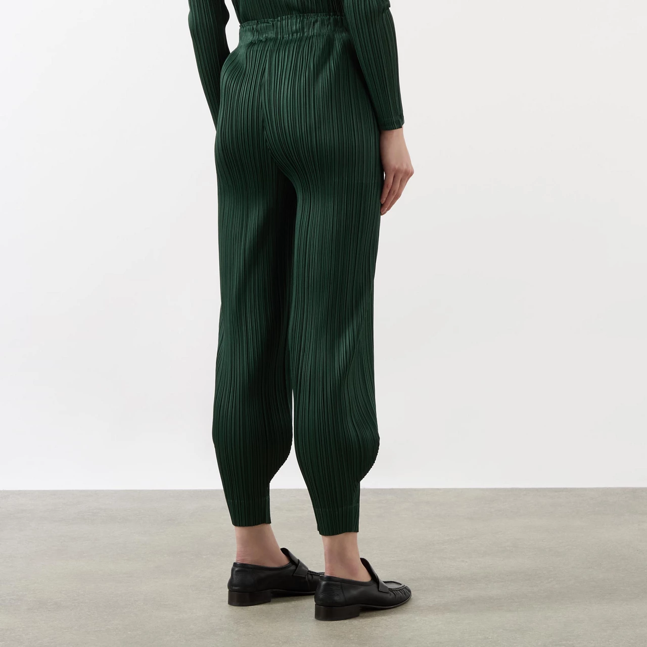 PLEATS PLEASE ISSEY MIYAKE October Cuffed Pleated Trousers - Deep Green