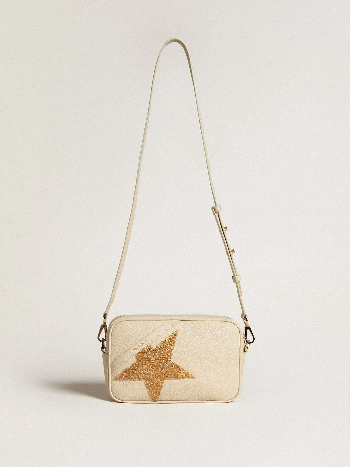 Star Bag in butter-colored hammered leather with Swarovski crystal star